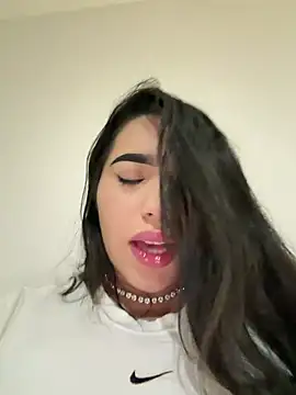 SofiaWildee online show from July 21, 3:53 am