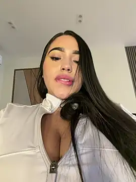 SofiaWildee online show from July 29, 4:54 am