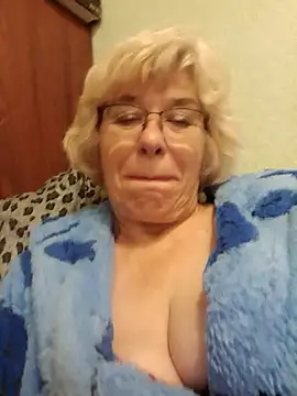 52MiaLove02 online show from October 28, 5:59 pm