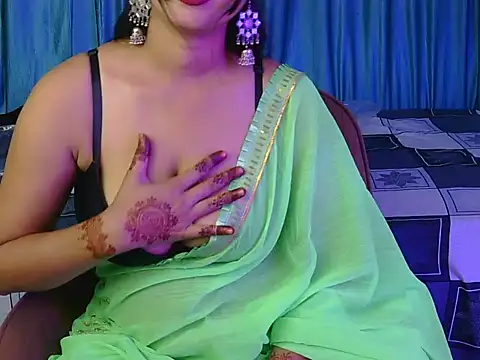 priya-kumari22 online show from October 12, 5:17 am