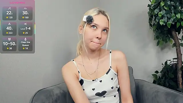 ErinBissonnette online show from February 7, 7:17 pm