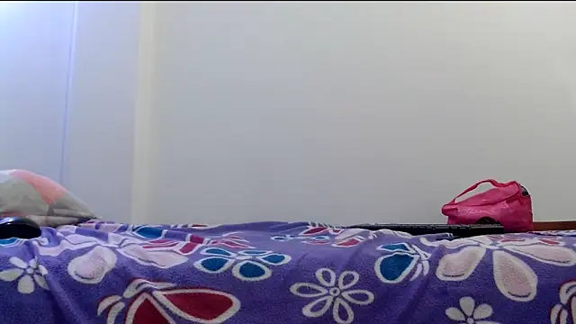 Snapshot of ashlyanaldeep18 chatting on November 27, 2:13 am ashlyanaldeep18 online show from November 27, 2:13 am