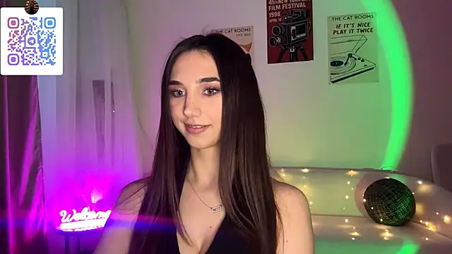 LinaMour online show from March 8, 2:15 am