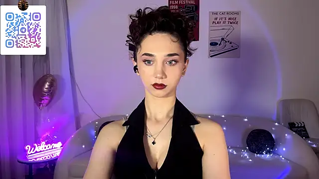 LinaMour online show from June 17, 10:10 pm