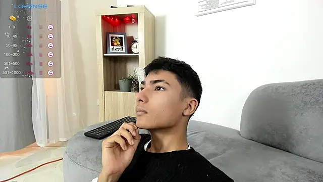 raven yees online show from September 17, 1:13 pm