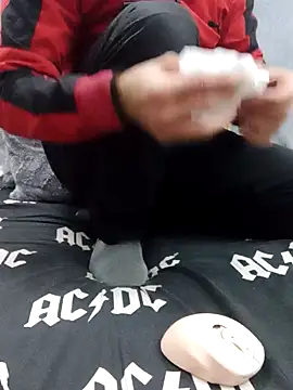 yazinyazin1 online show from December 16, 6:13 pm