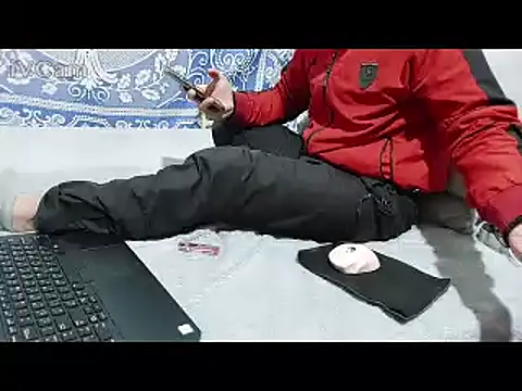 yazinyazin1 online show from February 25, 5:11 pm