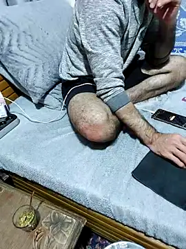 yazinyazin1 online show from March 4, 8:59 pm