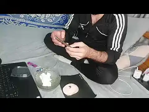 yazinyazin1 online show from March 16, 10:47 pm