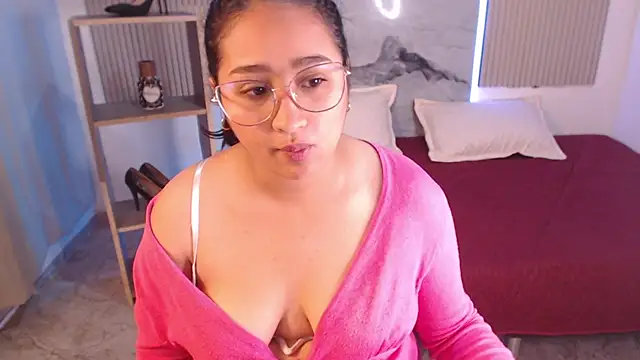 Thais Miss online show from September 9, 12:48 pm