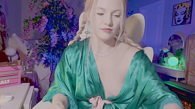 Talulaa online show from June 20, 10:56 pm
