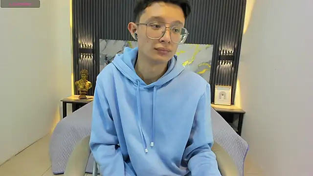 Snapshot of SantiagoRusso18 chatting on September 12, 12:38 pm SantiagoRusso18 online show from September 12, 12:38 pm