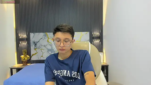 Snapshot of SantiagoRusso18 chatting on September 28, 12:10 pm SantiagoRusso18 online show from September 28, 12:10 pm