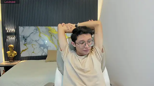 Snapshot of SantiagoRusso18 chatting on October 18, 12:06 pm SantiagoRusso18 online show from October 18, 12:06 pm