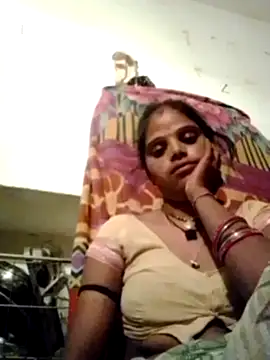 Snapshot of Janki_tyagi chatting on September 9, 11:37 pm Janki tyagi online show from September 9, 11:37 pm