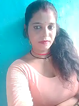 Snapshot of Manvi_tyagi chatting on September 12, 6:13 am Manvi tyagi online show from September 12, 6:13 am