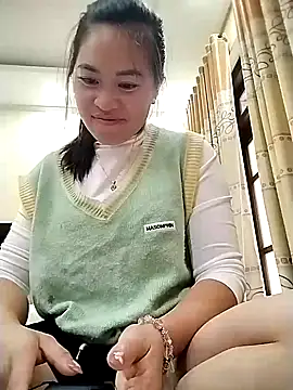 tuyetnhi-00 online show from November 5, 12:43 am