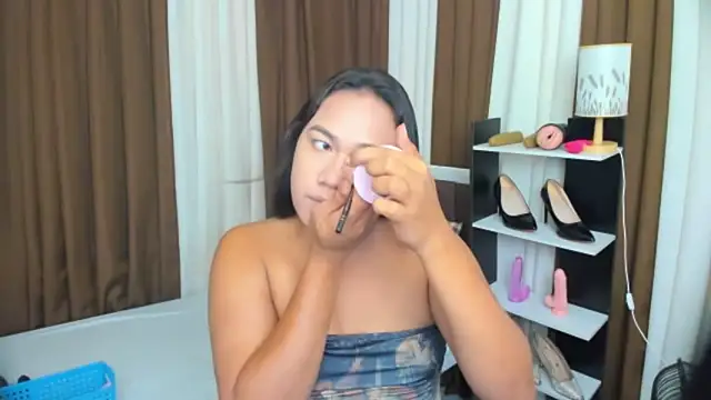 TsUncutKaren online show from September 21, 4:41 pm