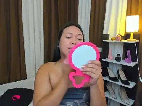 TsUncutKaren online show from October 9, 4:21 am