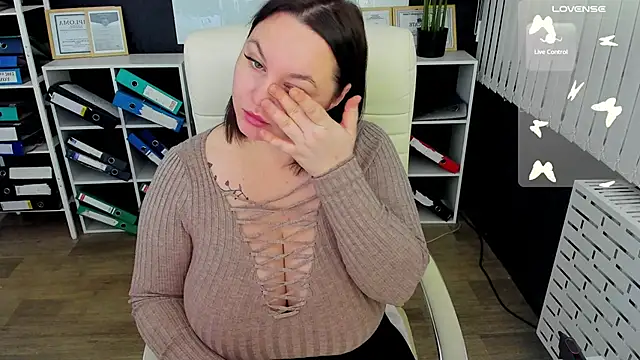 Snapshot of _feel_me_ chatting on January 10, 1:18 am feel me online show from January 10, 1:18 am