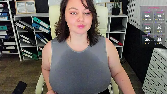 Snapshot of _feel_me_ chatting on February 3, 6:40 am feel me online show from February 3, 6:40 am