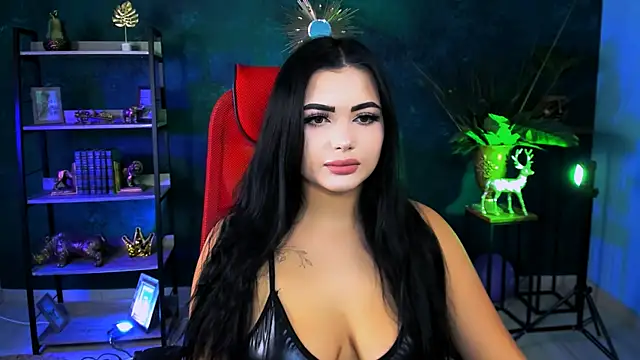 NaomiWilsons online show from November 17, 8:42 am