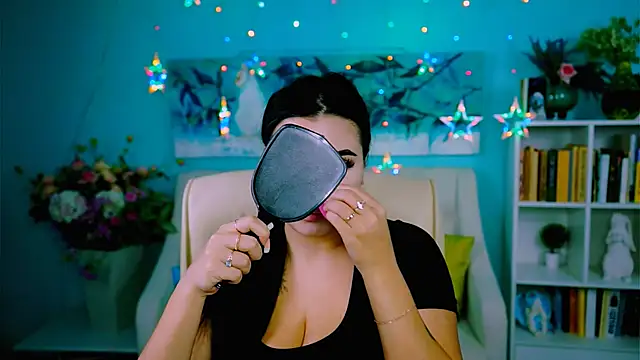 NaomiWilsons online show from November 30, 12:42 pm