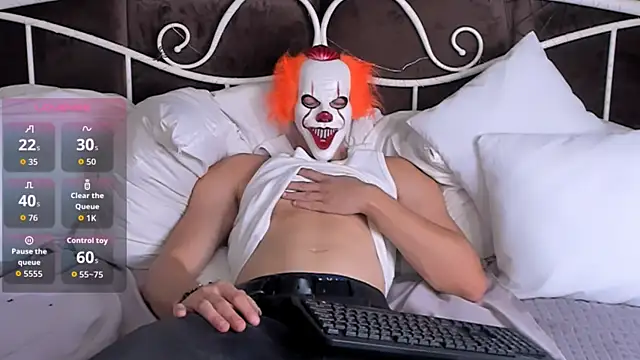 ChaseMuscular online show from October 31, 11:00 am