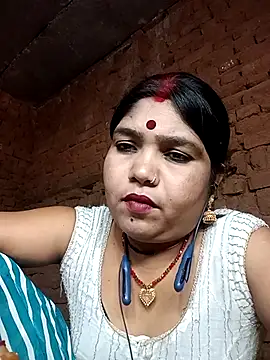 Snapshot of Priya_tyagi chatting on October 3, 10:01 am Priya tyagi online show from October 3, 10:01 am
