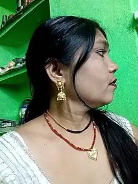 Snapshot of Priya_tyagi chatting on October 20, 4:07 pm Priya tyagi online show from October 20, 4:07 pm