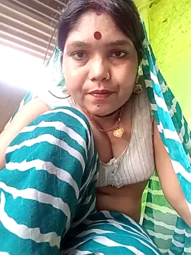 Snapshot of Priya_tyagi chatting on October 21, 6:14 am Priya tyagi online show from October 21, 6:14 am