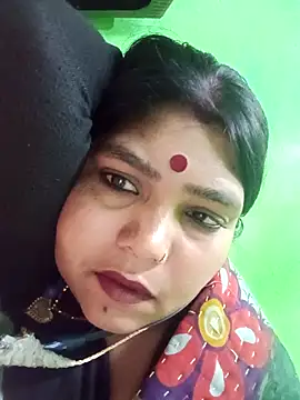 Snapshot of Priya_tyagi chatting on October 24, 11:12 pm Priya tyagi online show from October 24, 11:12 pm