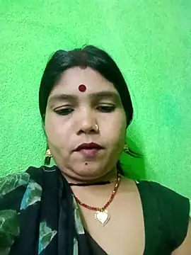 Snapshot of Priya_tyagi chatting on October 25, 12:13 pm Priya tyagi online show from October 25, 12:13 pm