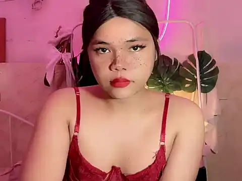 Snapshot of Sassy_lenarxx chatting on June 26, 8:46 pm Sassy lenarxx online show from June 26, 8:46 pm