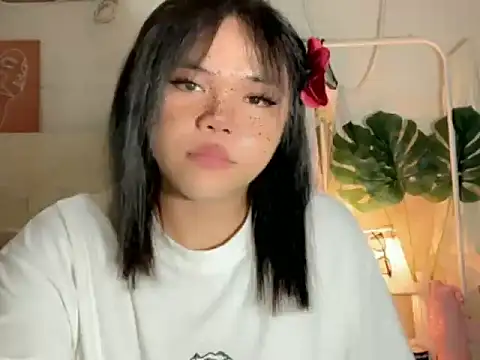 Snapshot of Sassy_lenarxx chatting on June 29, 5:03 am Sassy lenarxx online show from June 29, 5:03 am