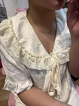 Snapshot of nusita_baby chatting on February 25, 11:42 am nusita baby online show from February 25, 11:42 am