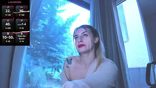 Ella Vee online show from September 12, 4:56 am