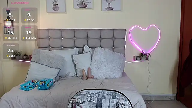  naomi s online show from June 11, 1:20 pm