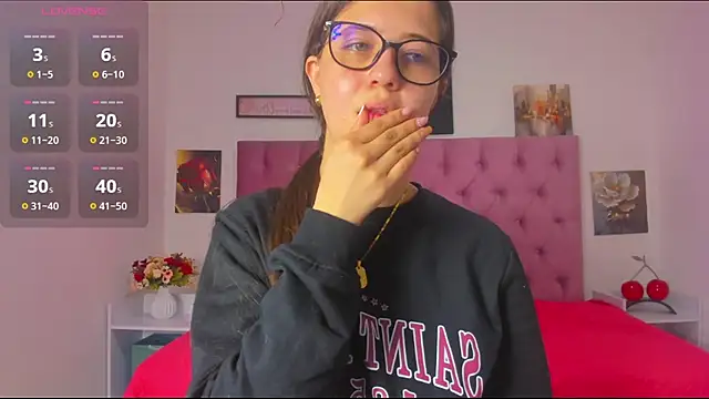 Sarah sweet3 online show from September 11, 1:33 pm