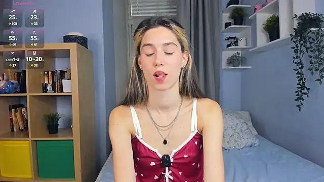 Snapshot of AntonettaTarring chatting on October 10, 7:29 am AntonettaTarring online show from October 10, 7:29 am