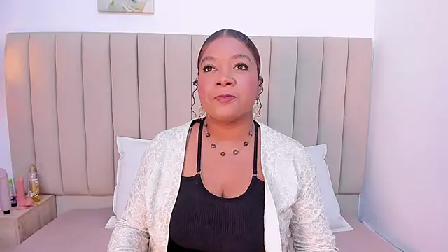 Afrodita de amor online show from December 16, 11:37 am