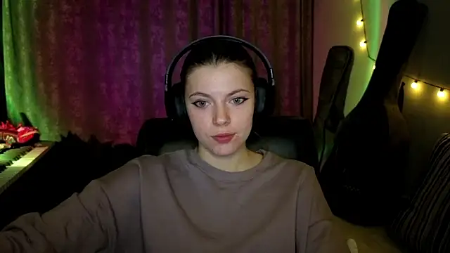 CutieAnny online show from March 21, 9:29 pm