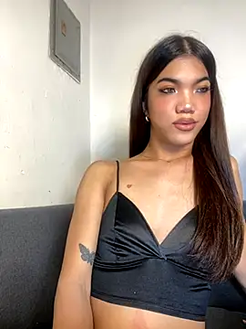 CassieSommereux online show from October 10, 5:56 pm