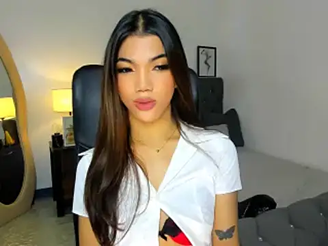 CassieSommereux online show from November 16, 5:51 pm