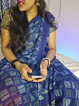 hot spicey online show from April 21, 5:17 pm