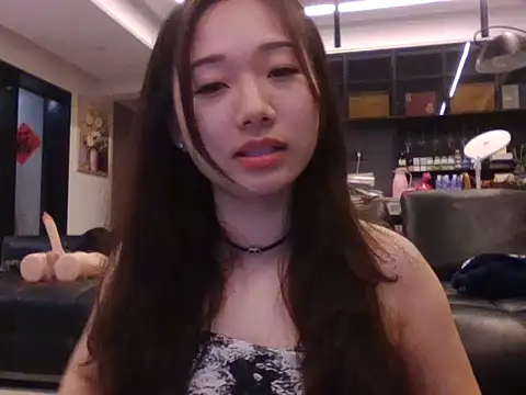Snapshot of Amy-bb chatting on September 18, 3:47 pm Amy-bb online show from September 18, 3:47 pm
