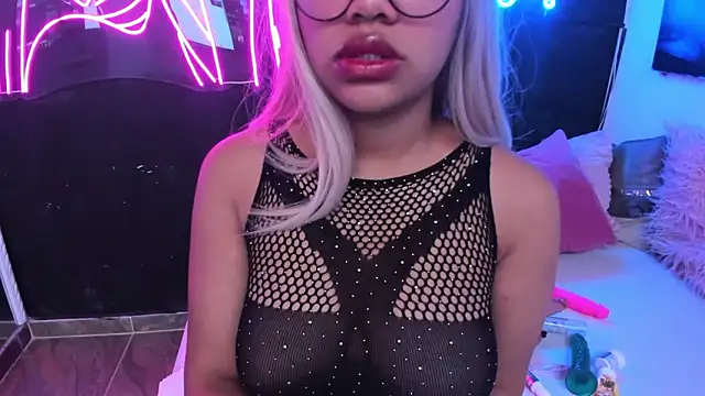 SarayCooper  online show from September 19, 4:14 am