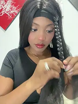 Snapshot of zaracollins01 chatting on September 28, 3:45 am zaracollins01 online show from September 28, 3:45 am