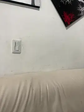 Snapshot of zaracollins01 chatting on October 22, 2:06 pm zaracollins01 online show from October 22, 2:06 pm