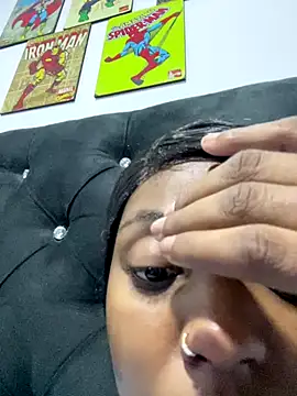 Snapshot of zaracollins01 chatting on October 25, 12:34 pm zaracollins01 online show from October 25, 12:34 pm